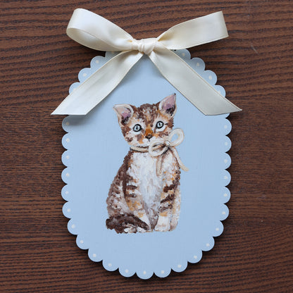 Scallop heirloom painting - Kitten with yellow bow