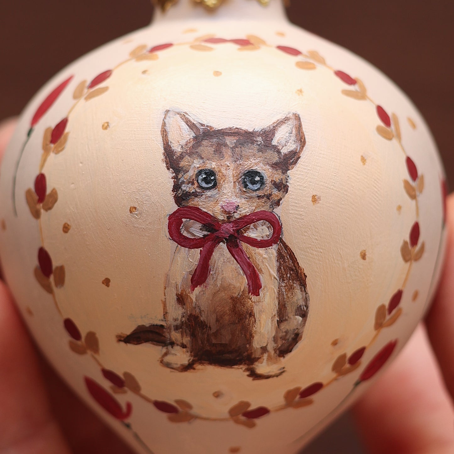Ceramic Bauble - Kitten with bow