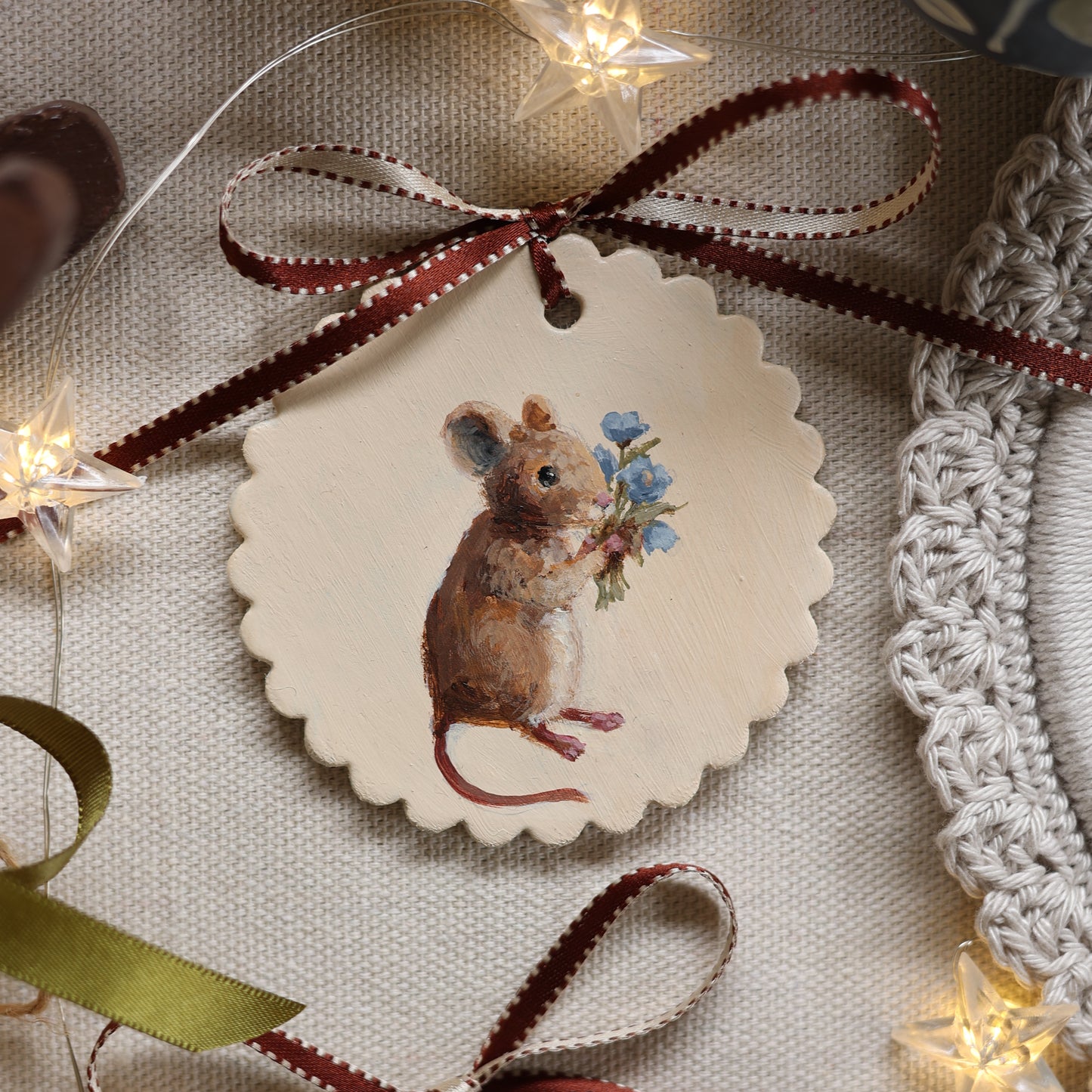 Hand painted ceramic - Mouse with Bouquet