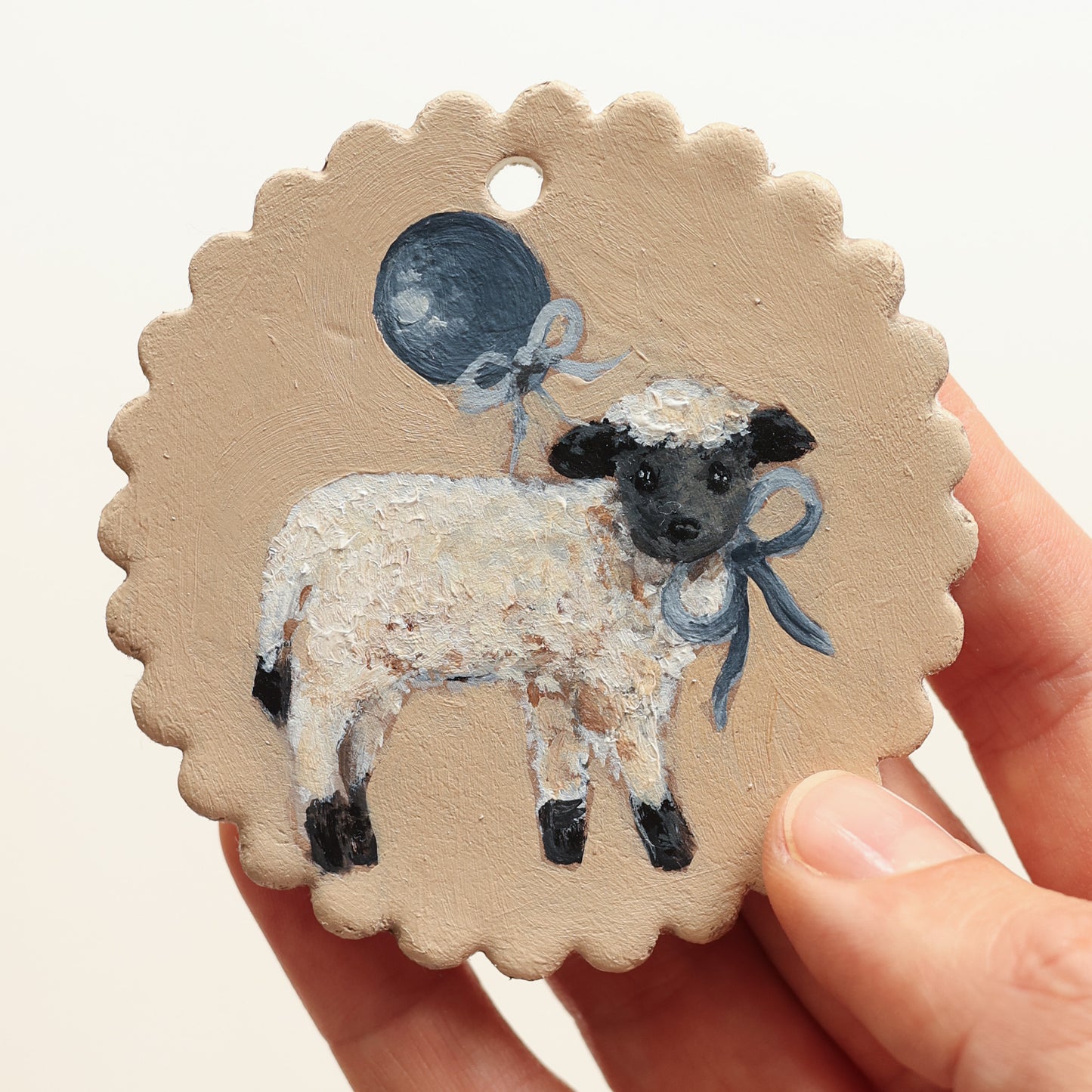 Hand painted ceramic - Sheep with balloon