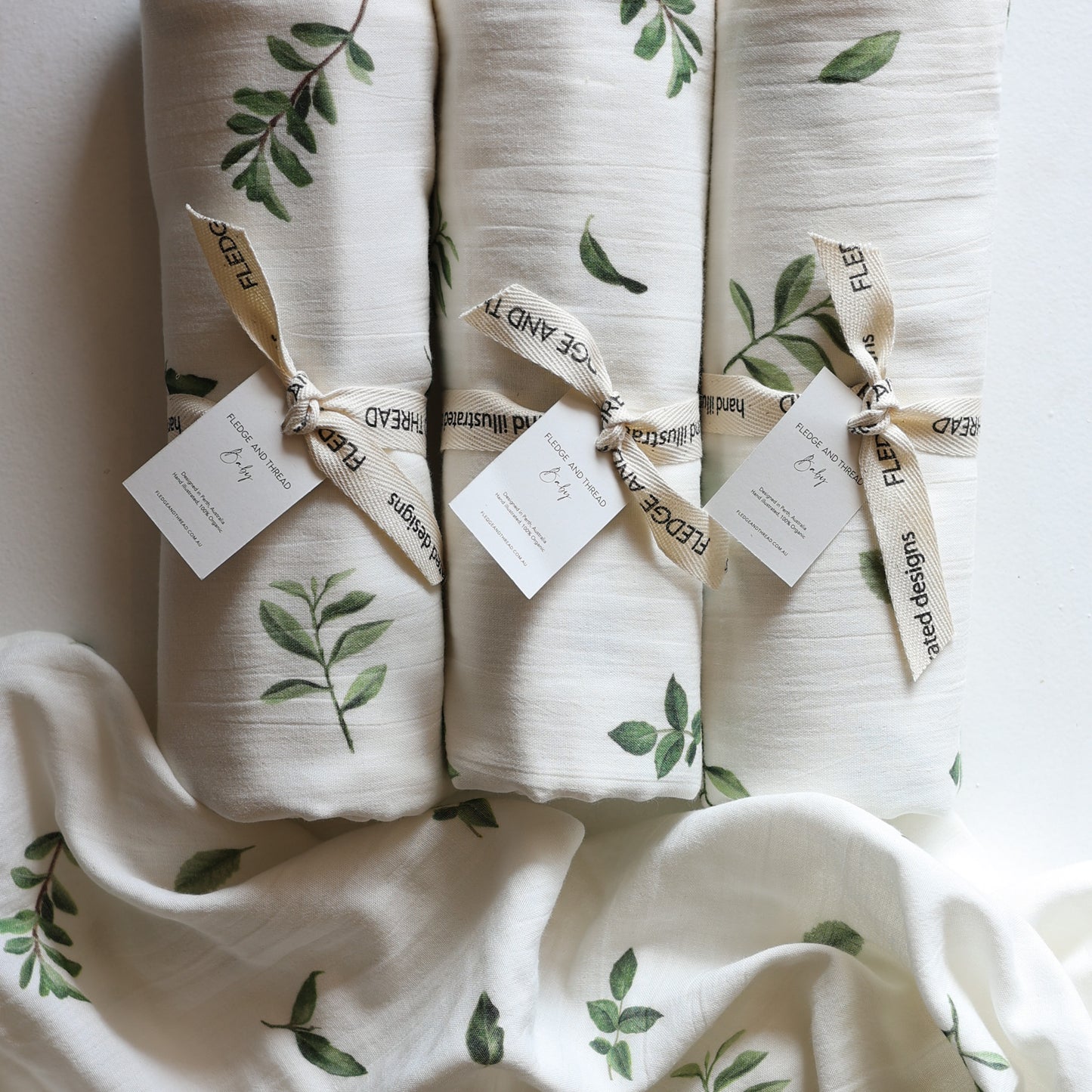 Leaf swaddle