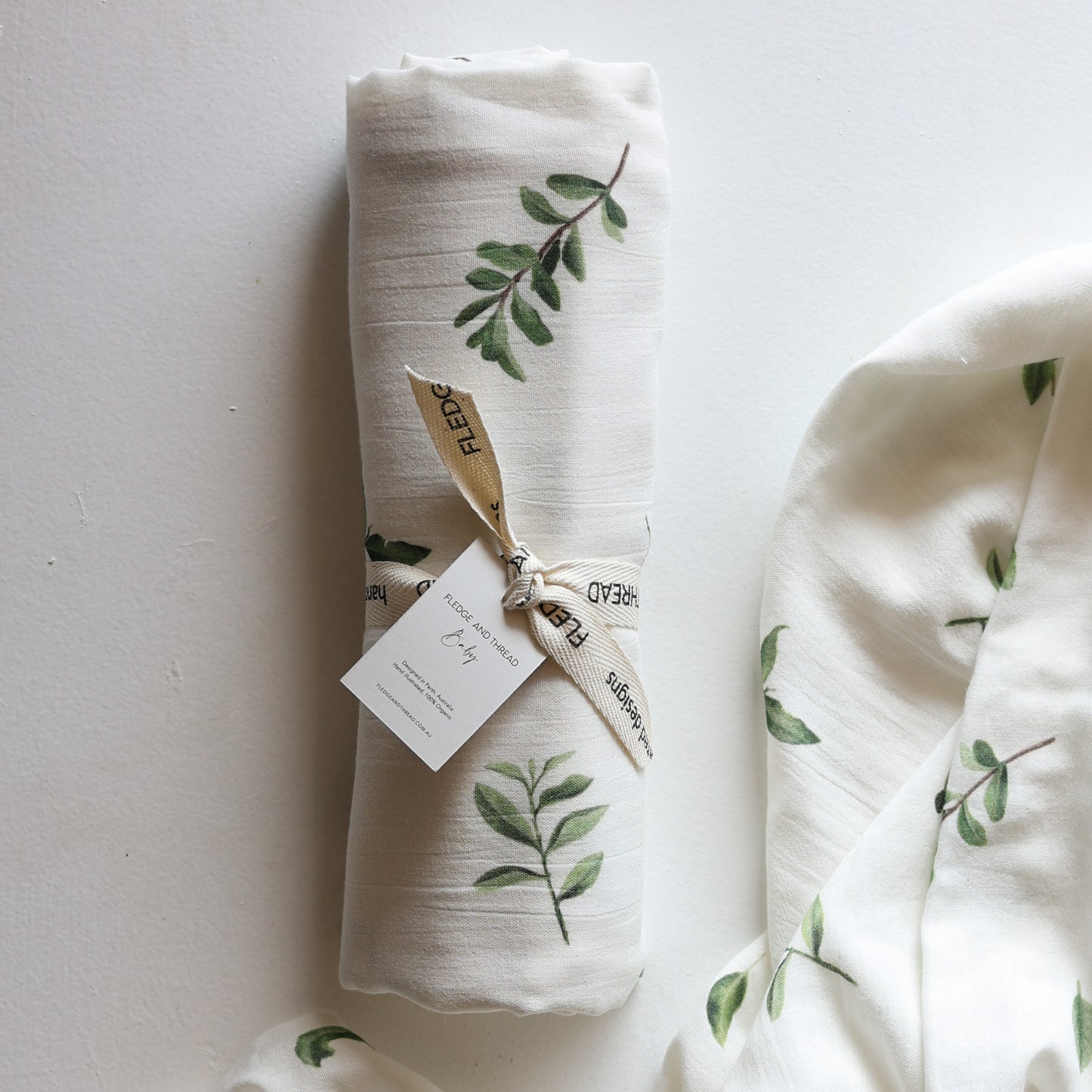 Leaf swaddle